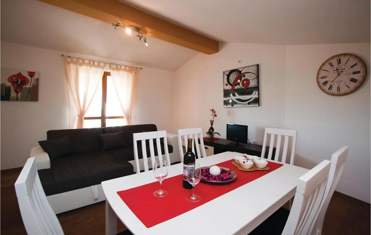 Stunning Apartment In Barban With Wifi